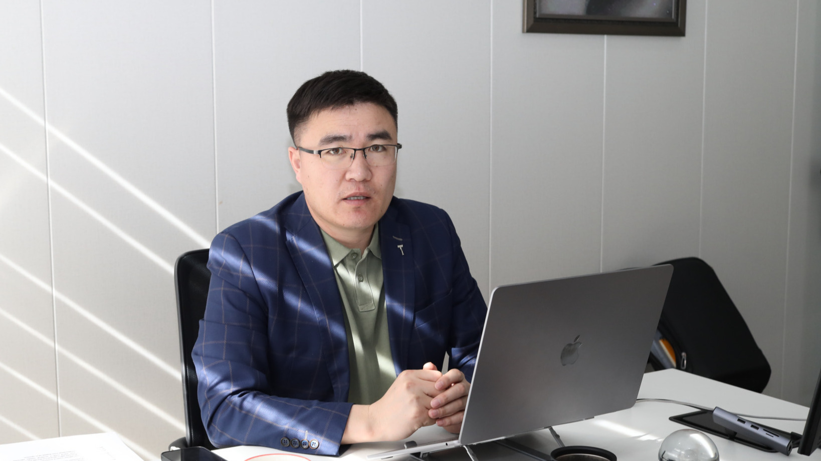 ‘Citizens bear consequences when courts fall under political influence’